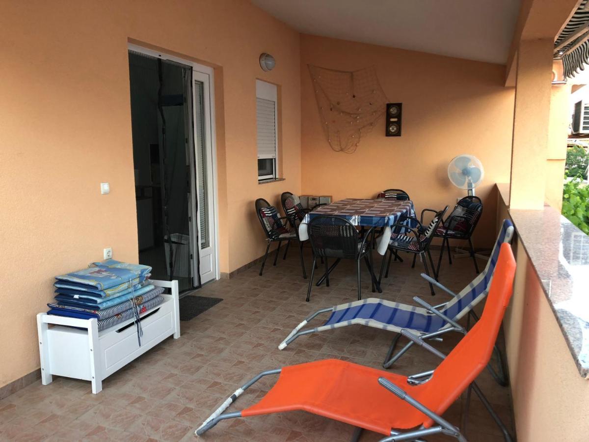 Apartman Luka Vir Lejlighed Eksteriør billede